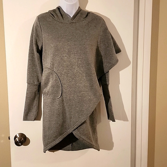 Gray hooded sweatshirt, partial wrap, long, size small - Picture 1 of 2
